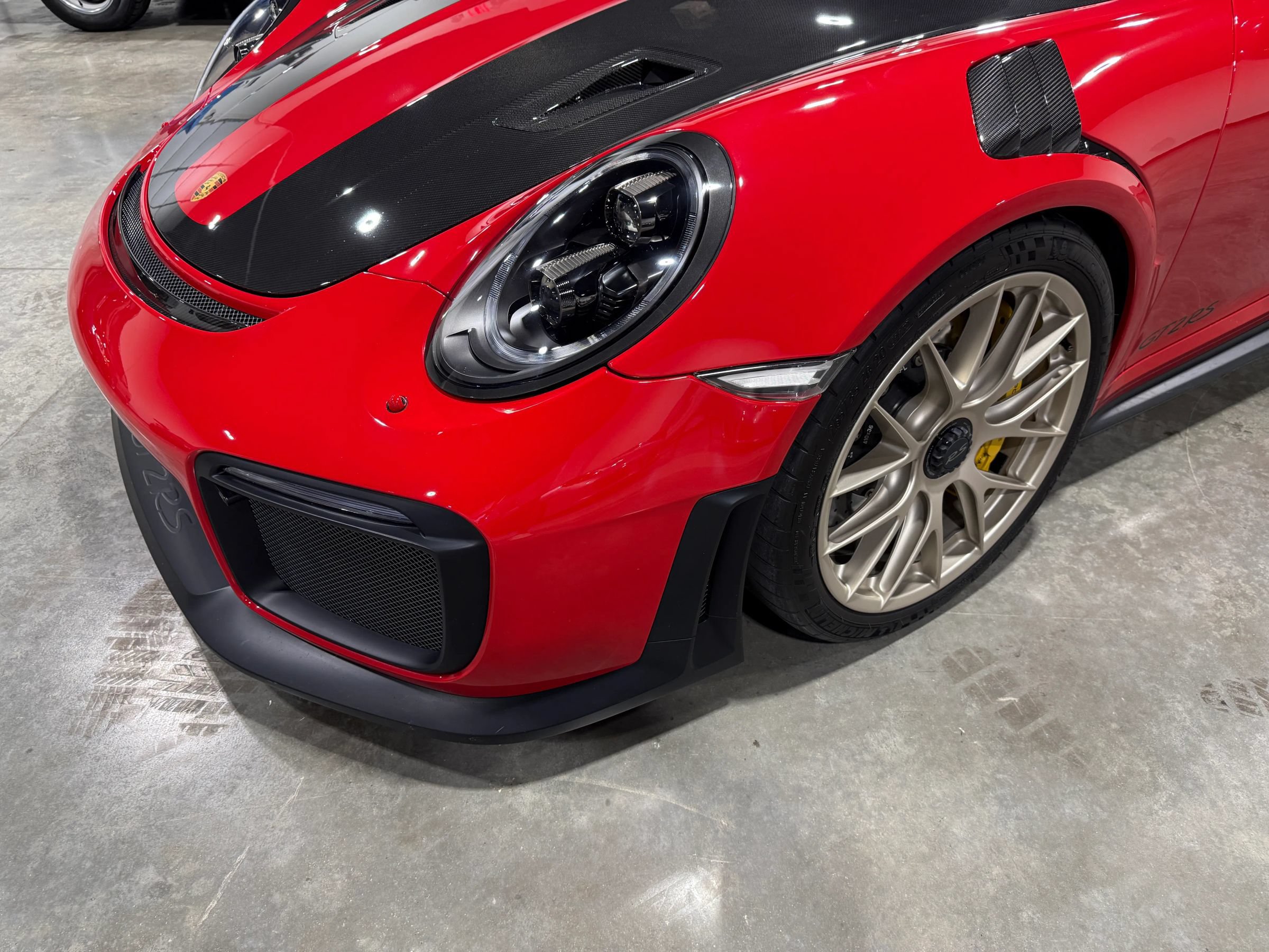 Used 2018 Porsche 911 GT2 RS RWD image 23