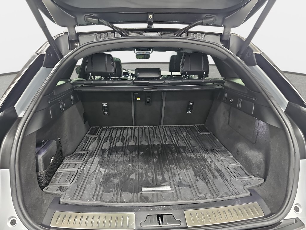 Used 2021 Land Rover Range Rover Velar R-Dynamic S AWD/4WD image 14