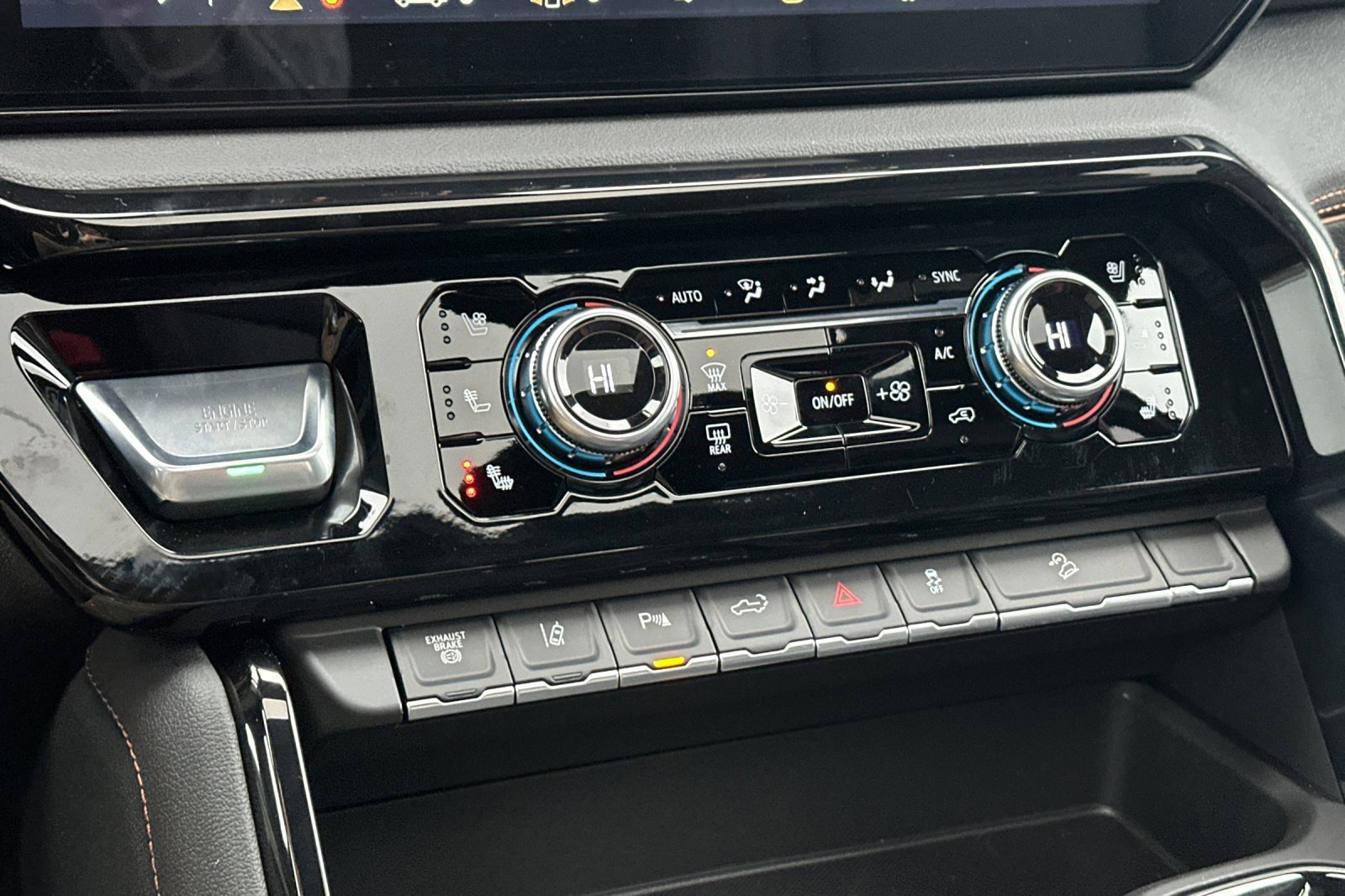 New 2026 GMC Sierra 2500 AT4 w/ AT4 Premium Plus Package image 21