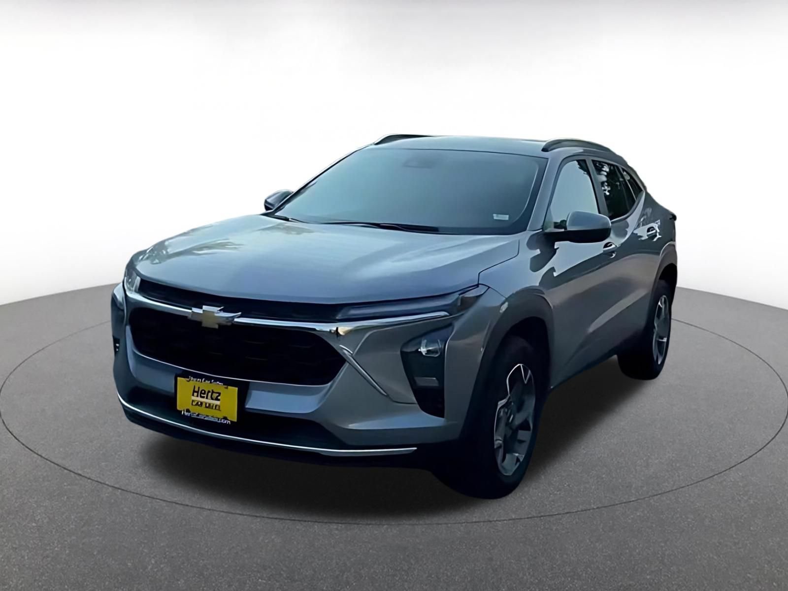 Used 2025 Chevrolet Trax LT FWD image 7