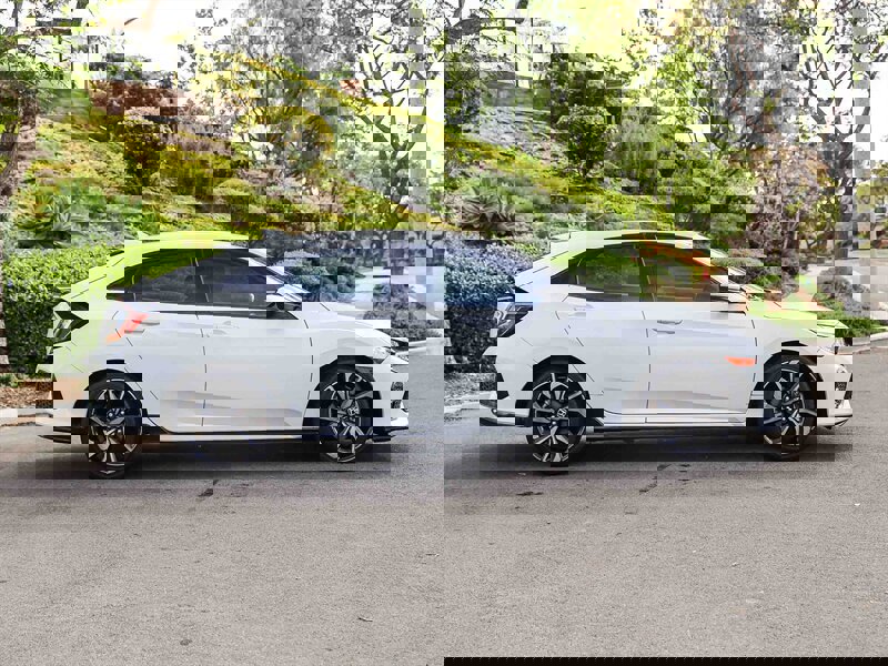 Used 2017 Honda Civic Sport image 5