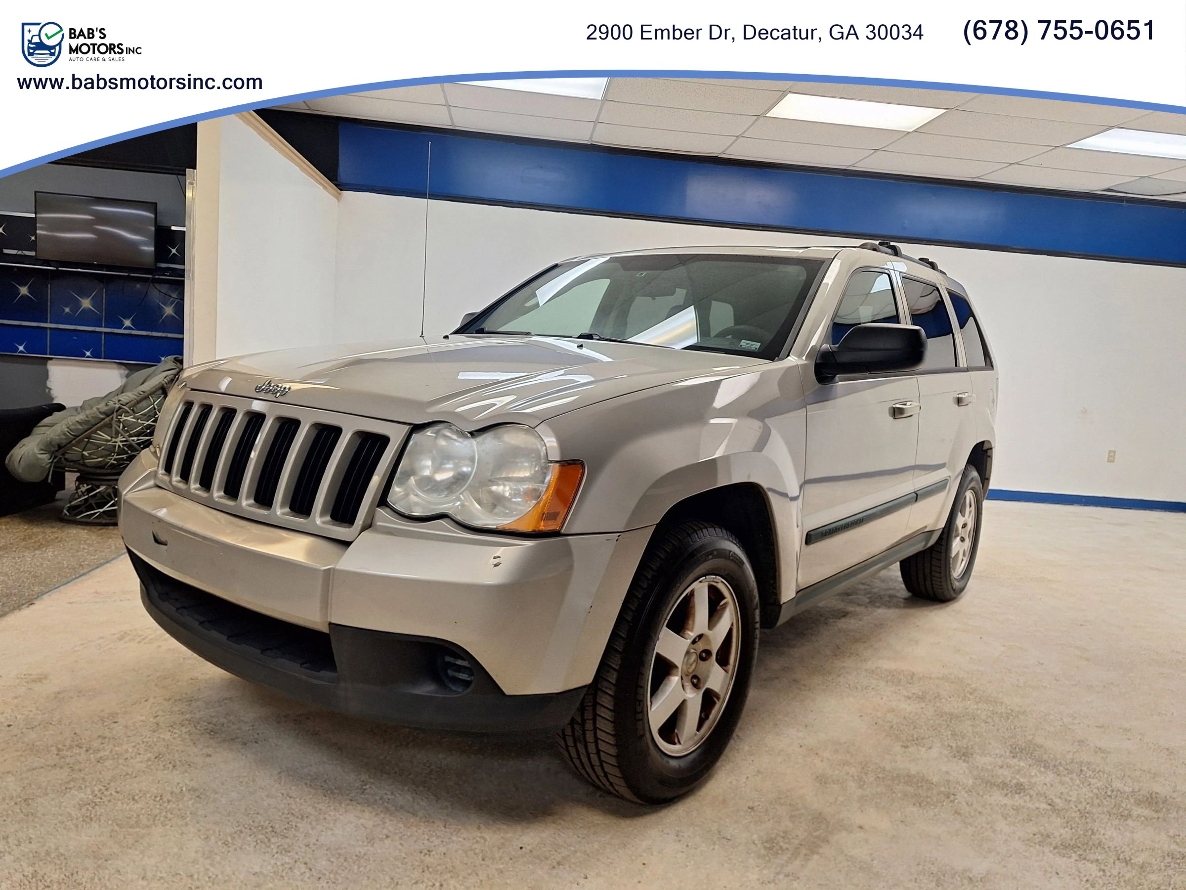 Used 2009 Jeep Grand Cherokee Laredo w/ Sun/Sound Group image 3