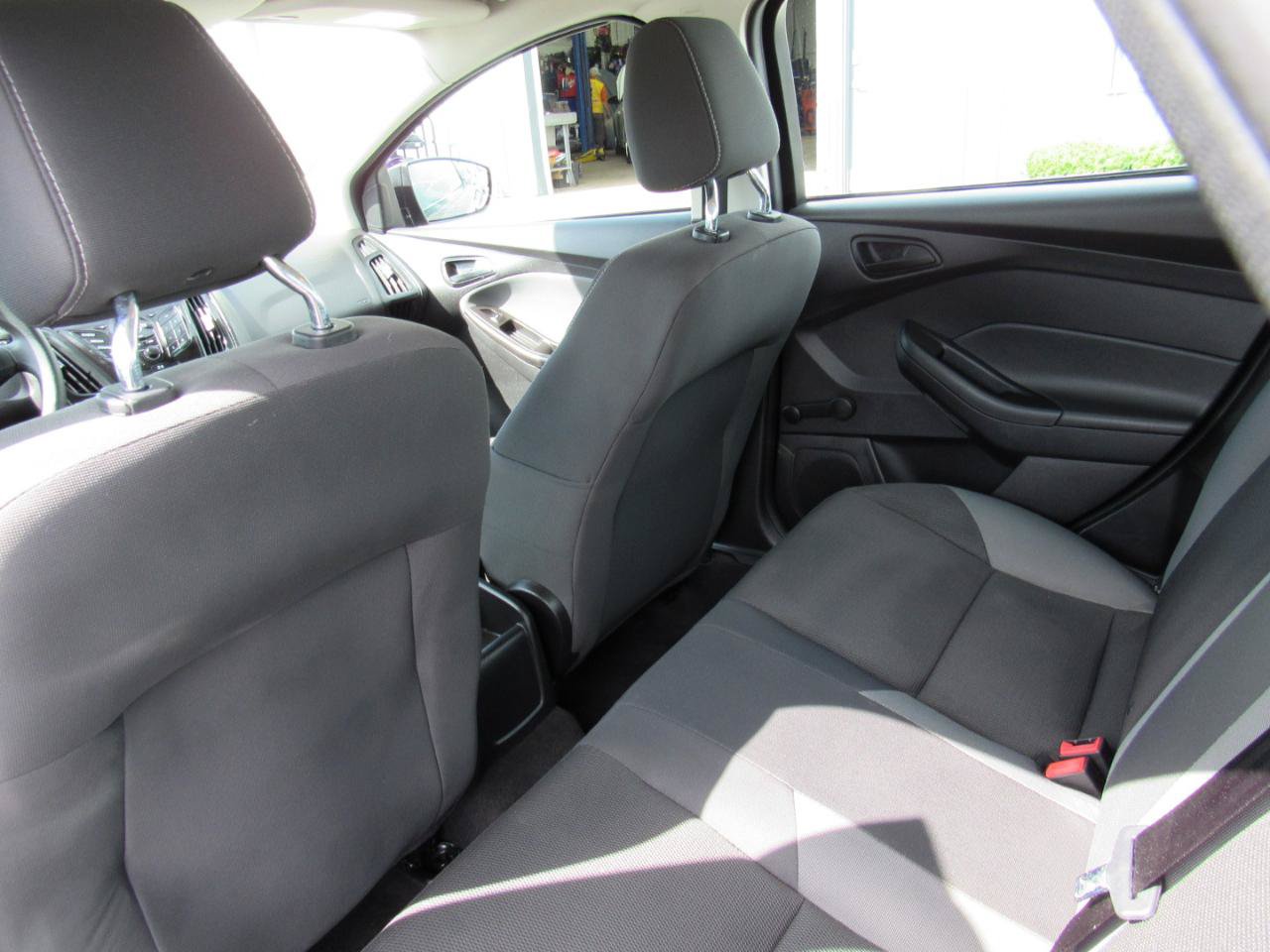 Used 2014 Ford Focus S FWD image 31