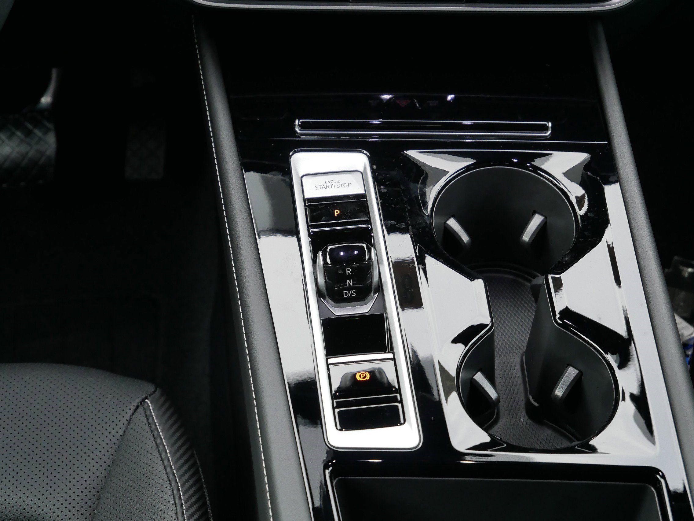 New 2026 Volkswagen Atlas Cross Sport SE image 11