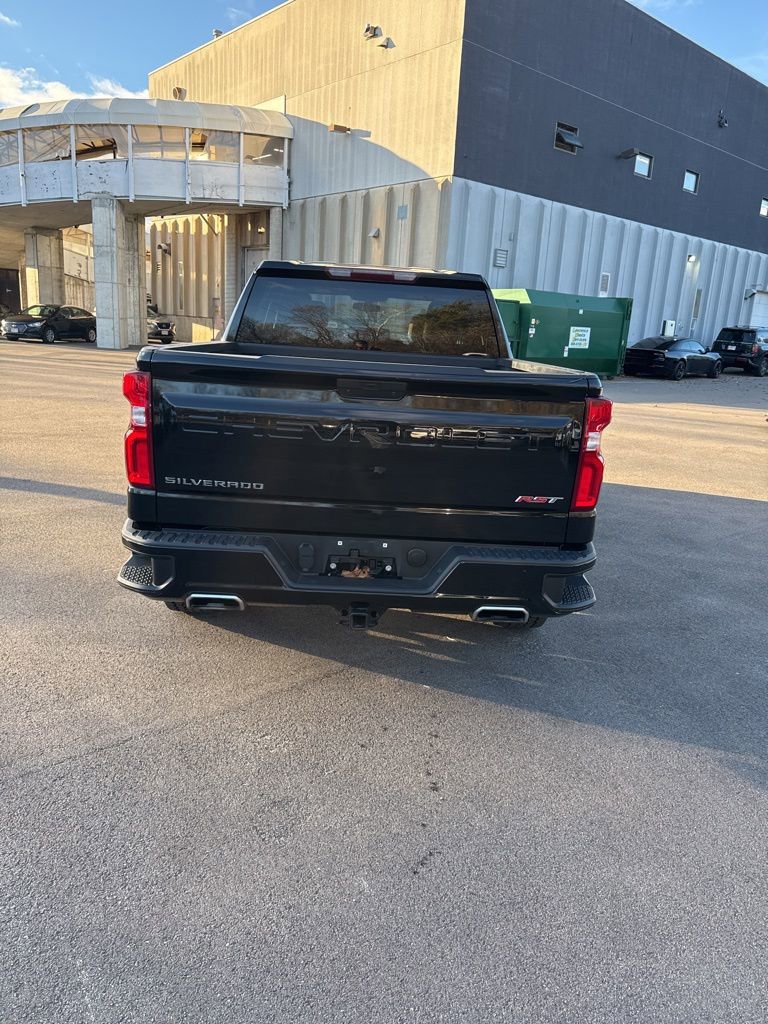 Used 2022 Chevrolet Silverado 1500 RST AWD/4WD image 7