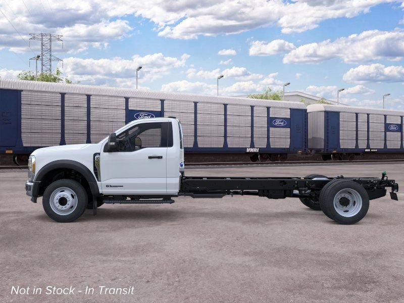 New 2026 Ford F550 2WD Regular Cab Super Duty image 3