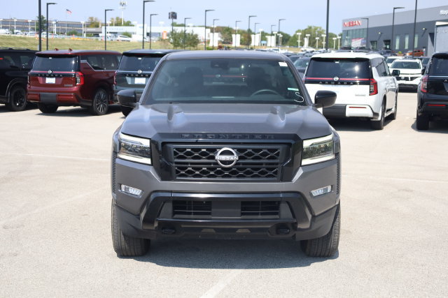 Certified 2023 Nissan Frontier SV w/ Midnight Edition Package AWD/4WD image 3