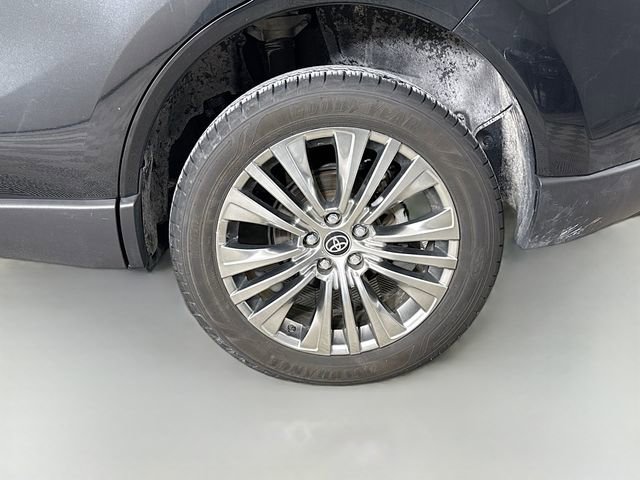 Used 2021 Toyota Venza XLE image 31