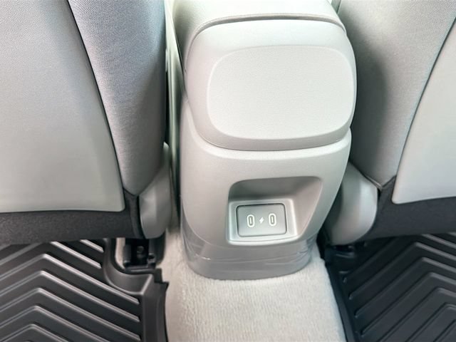 New 2026 Hyundai Elantra SE FWD image 24