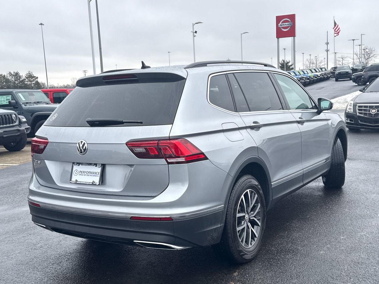 Used 2020 Volkswagen Tiguan SE image 3