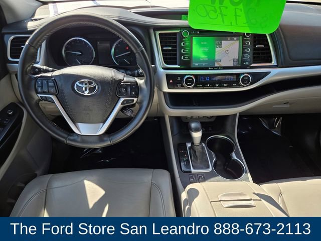 Used 2019 Toyota Highlander XLE image 9