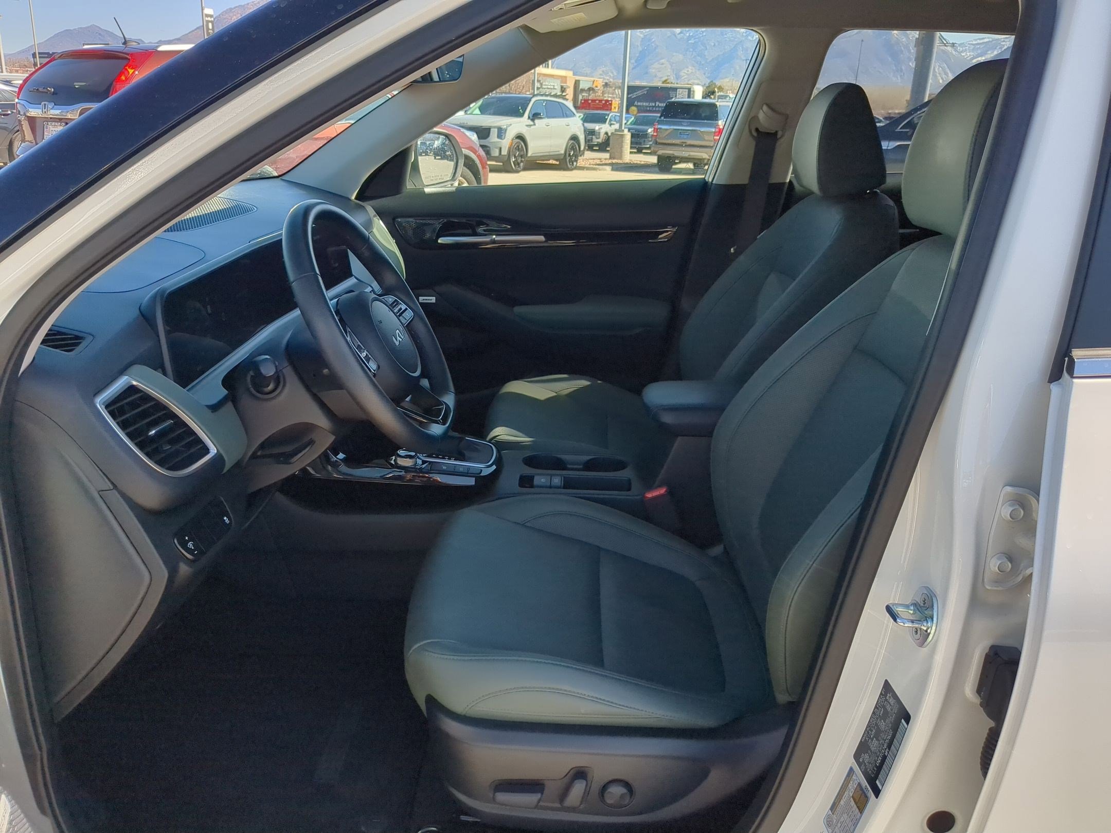 Certified 2024 Kia Seltos SX image 24