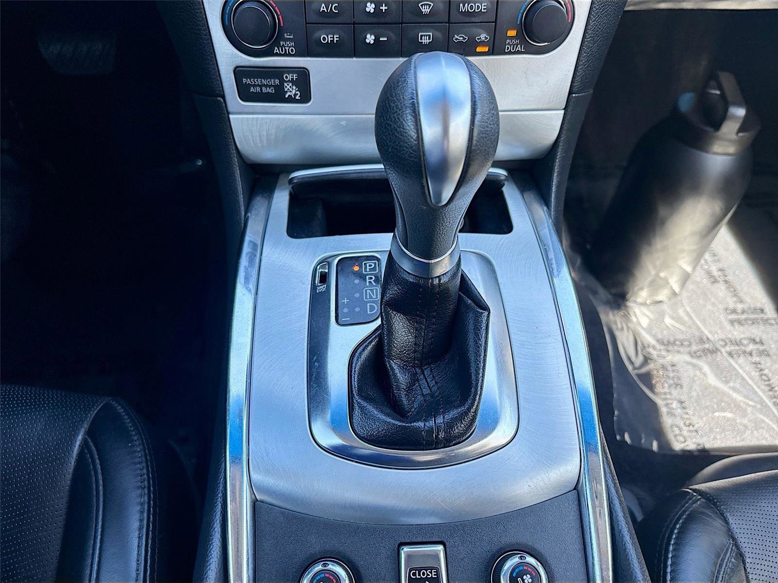 Used 2014 INFINITI Q60 Convertible w/ Premium Package RWD image 18