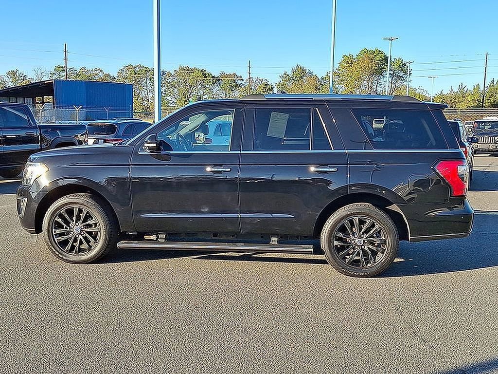 Used 2019 Ford Expedition Limited w/ Cargo Package image 11