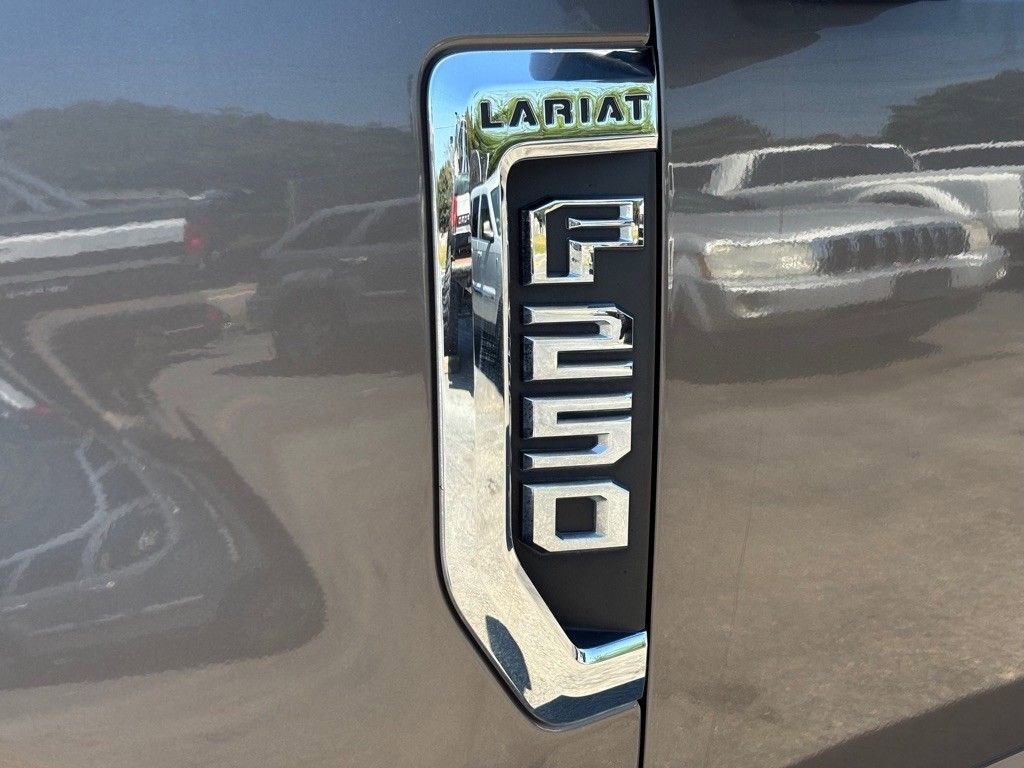 Used 2020 Ford F250 Lariat w/ Lariat Value Package image 11