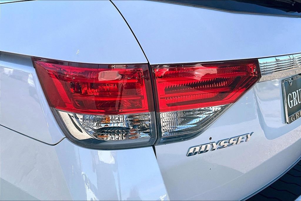 Used 2016 Honda Odyssey EX-L image 39