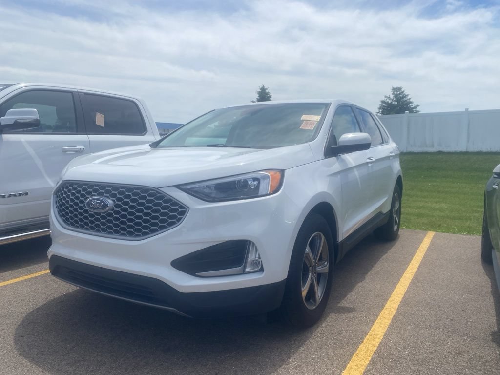 Used 2024 Ford Edge SEL w/ Convenience Package AWD/4WD image 13