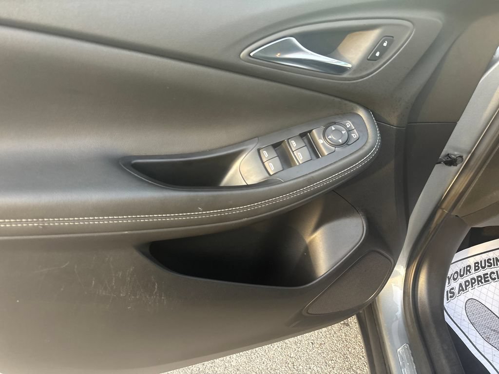 Used 2023 Buick Encore GX Select AWD/4WD image 15