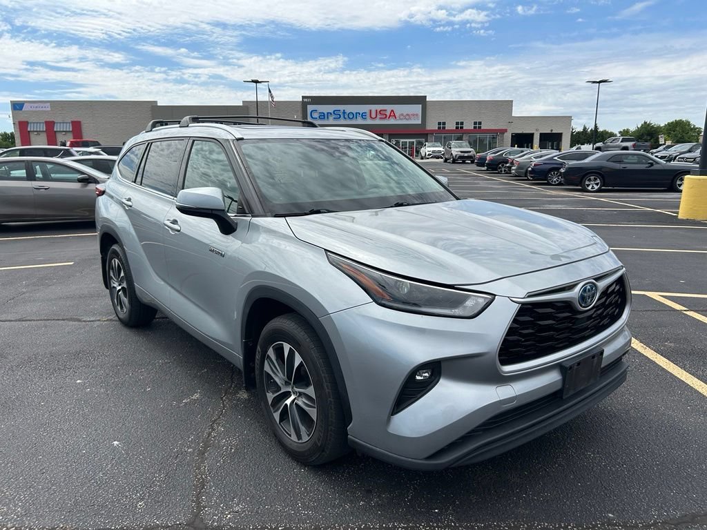 Used 2021 Toyota Highlander XLE