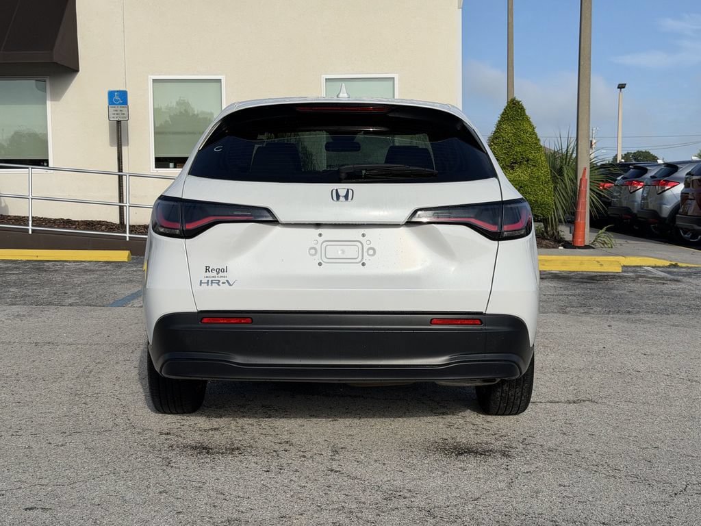 Used 2025 Honda HR-V LX image 5