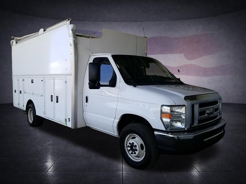Used 2015 Ford E-450 and Econoline 450 Super Duty w/ Power Windows & Locks Group image 5
