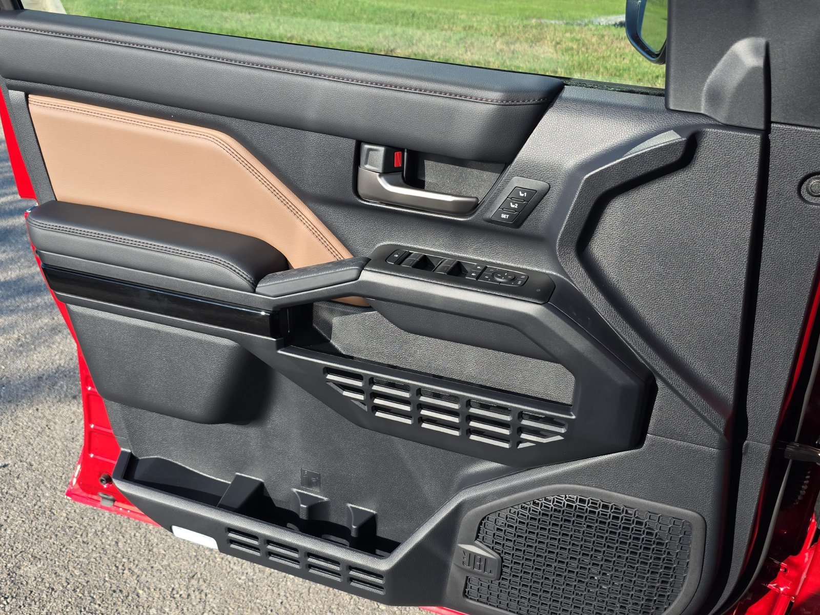 New 2026 Toyota 4Runner Limited AWD/4WD image 23