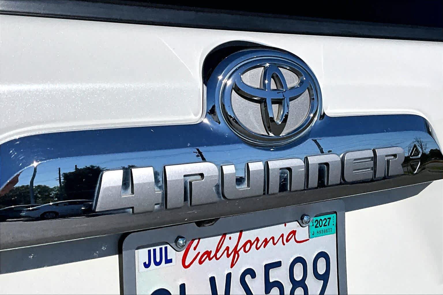 Used 2014 Toyota 4Runner Limited AWD/4WD image 30