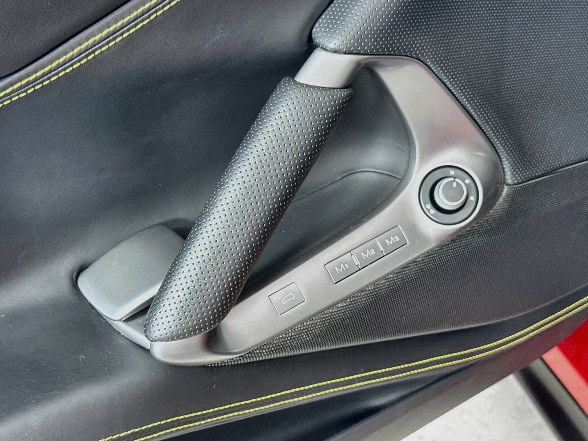 Certified 2018 Ferrari 812 Superfast RWD image 16