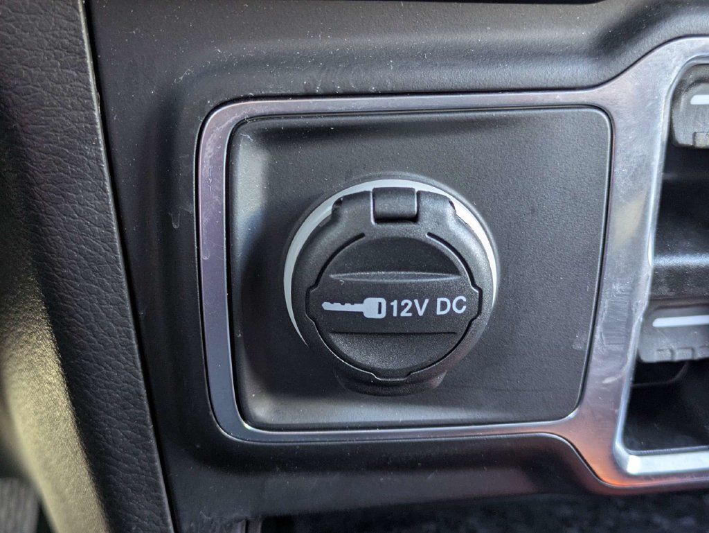Used 2023 Jeep Wrangler Unlimited Sport AWD/4WD image 22