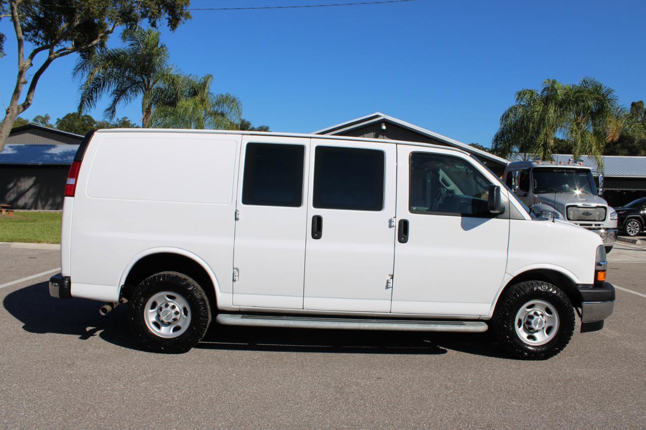 Used 2022 Chevrolet Express 2500 w/ Driver Convenience Package RWD image 22