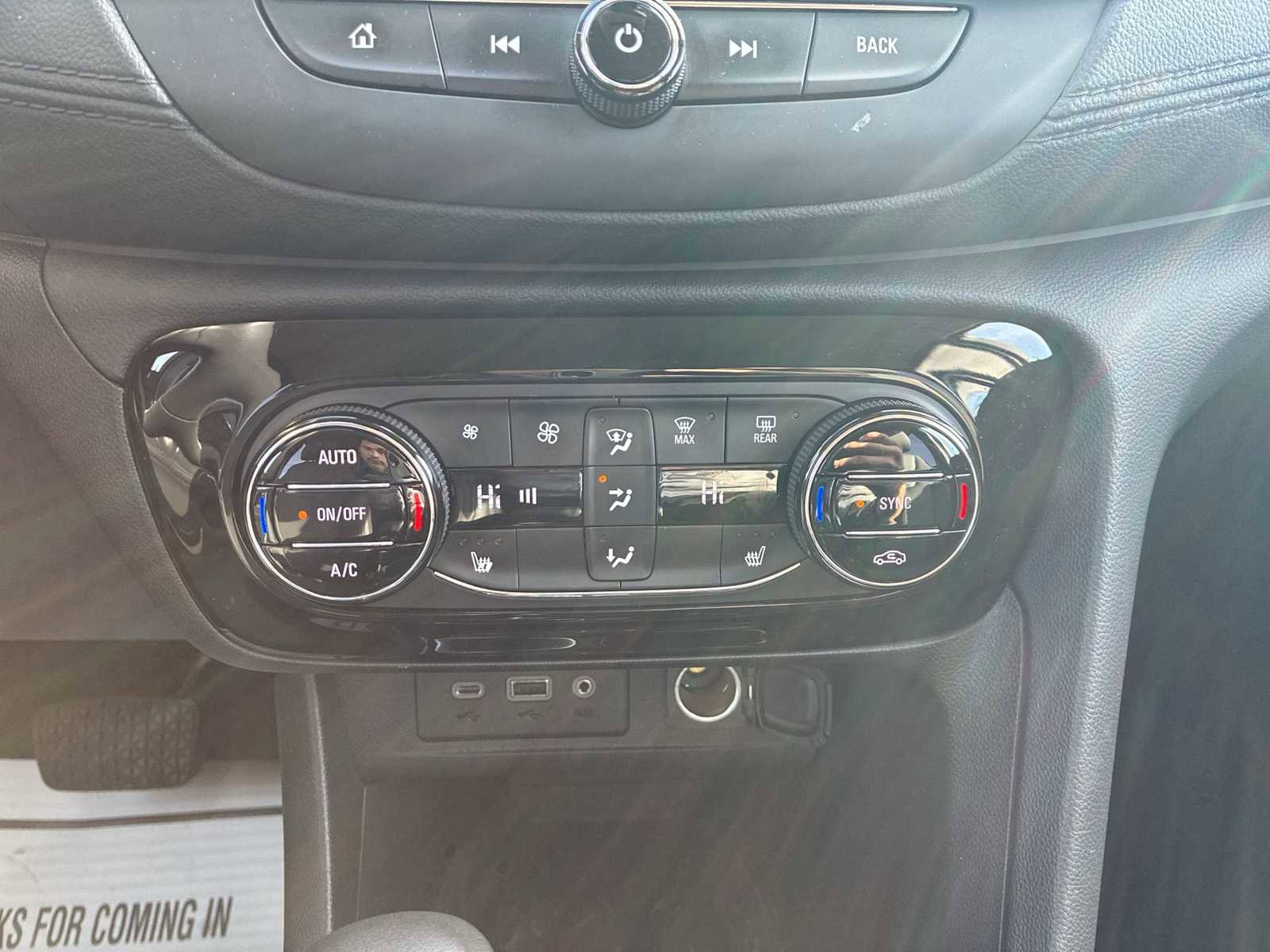 Used 2023 Buick Encore GX Select w/ Sport Touring Package image 17