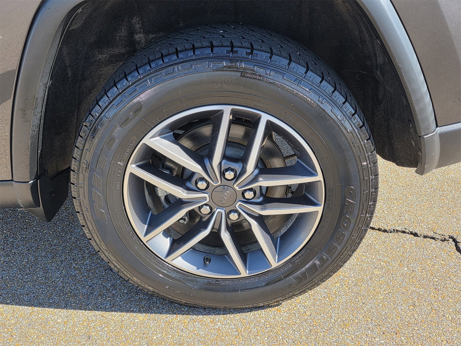 Used 2021 Jeep Grand Cherokee Limited image 32