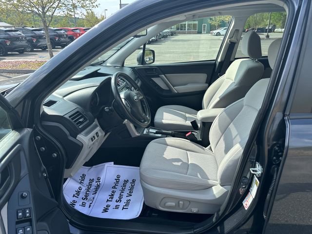 Used 2015 Subaru Forester 2.5i Premium w/ All-Weather Package AWD/4WD image 9