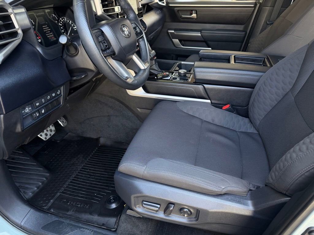 Used 2025 Toyota Tundra SR5 w/ TRD Off-Road Package AWD/4WD image 17