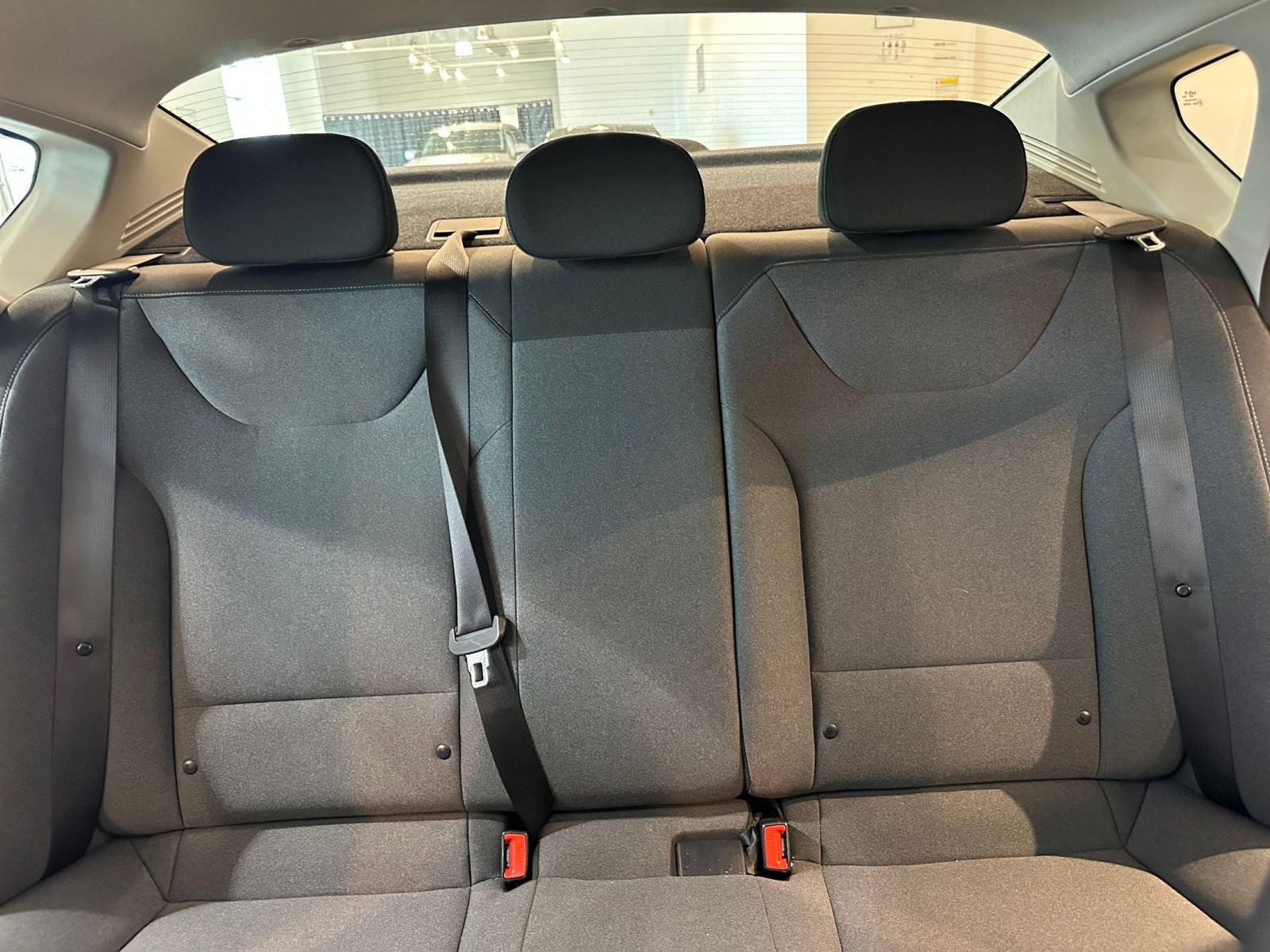 Used 2025 Kia K4 LXS image 37