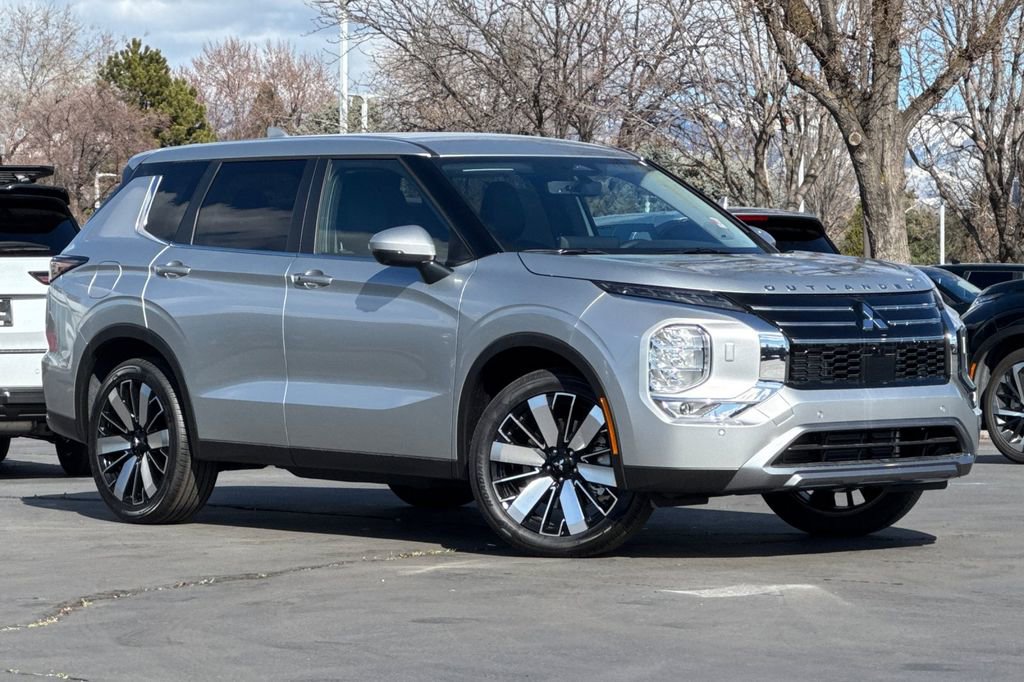 New 2026 Mitsubishi Outlander SE AWD/4WD image 1