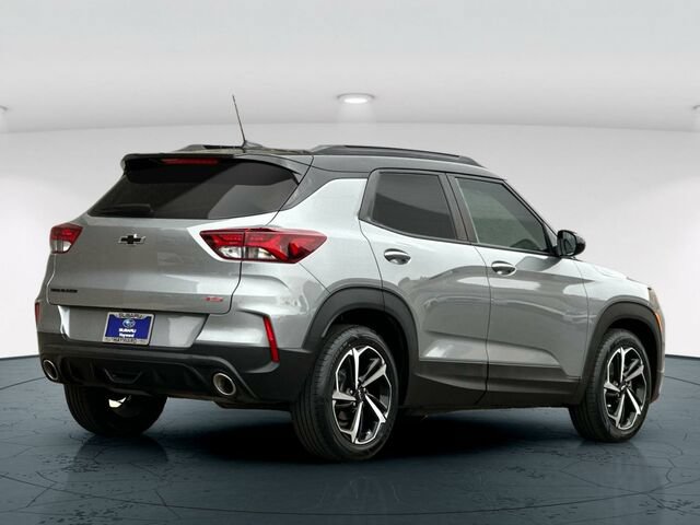 Used 2023 Chevrolet TrailBlazer RS w/ Sun and Liftgate Package FWD image 6