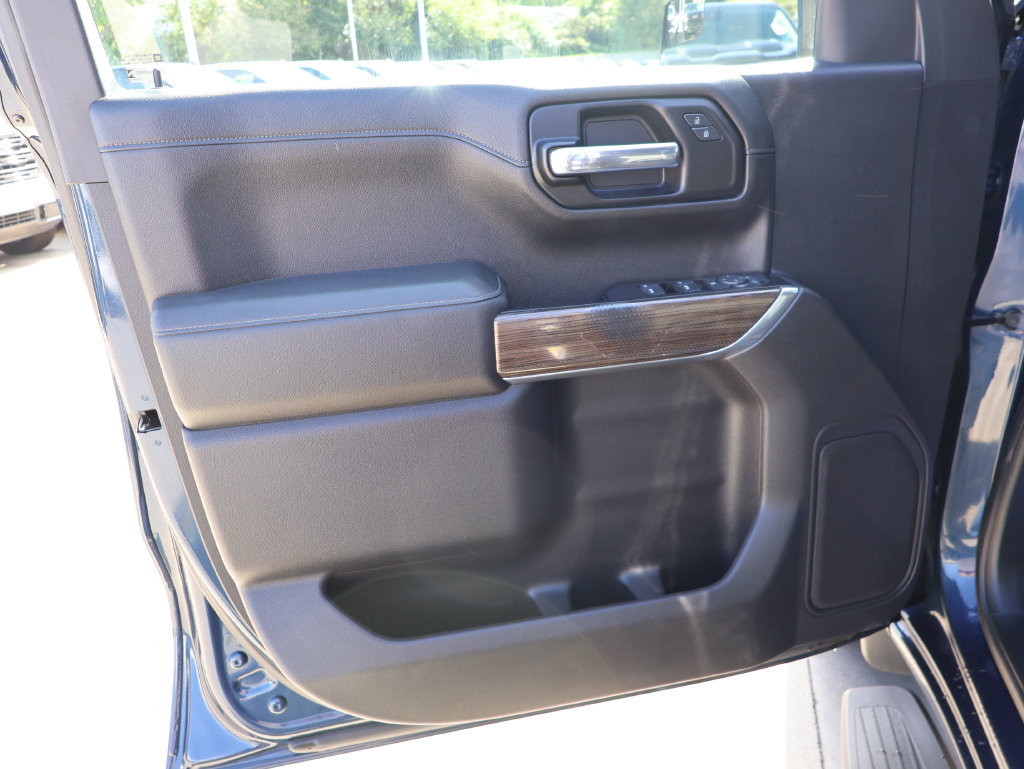 Used 2019 Chevrolet Silverado 1500 LT w/ All-Star Edition AWD/4WD image 12