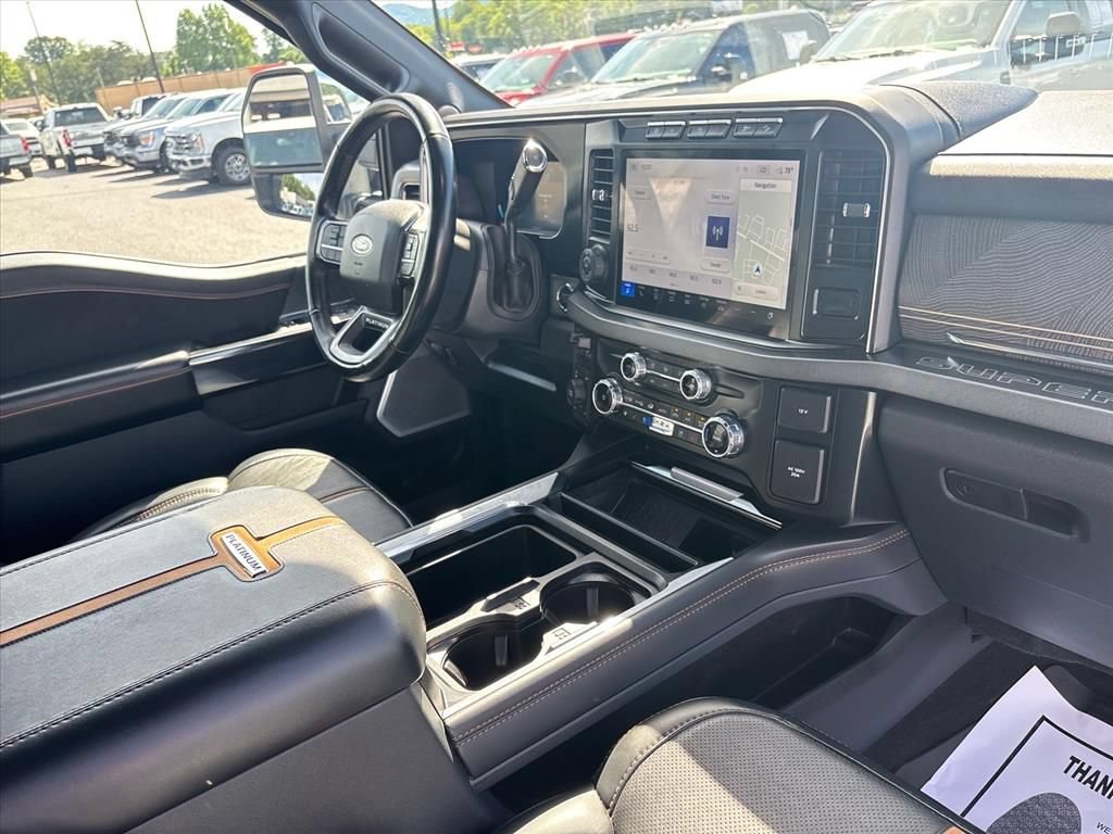 Used 2023 Ford F250 Platinum AWD/4WD image 13