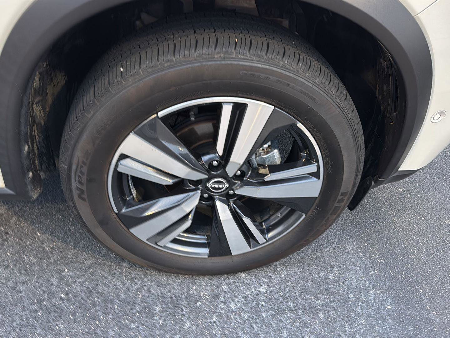 Used 2023 Nissan Rogue Platinum w/ Platinum Premium Package image 36