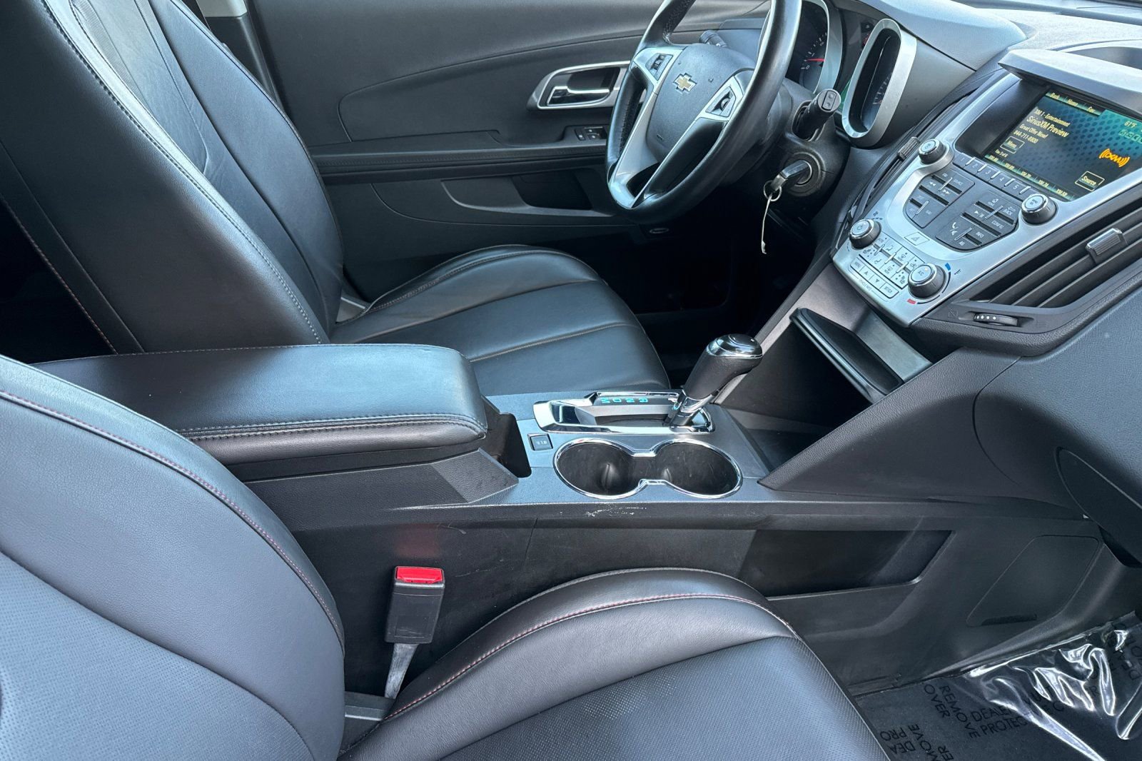 Used 2017 Chevrolet Equinox Premier w/ Enhanced Convenience Package AWD/4WD image 16