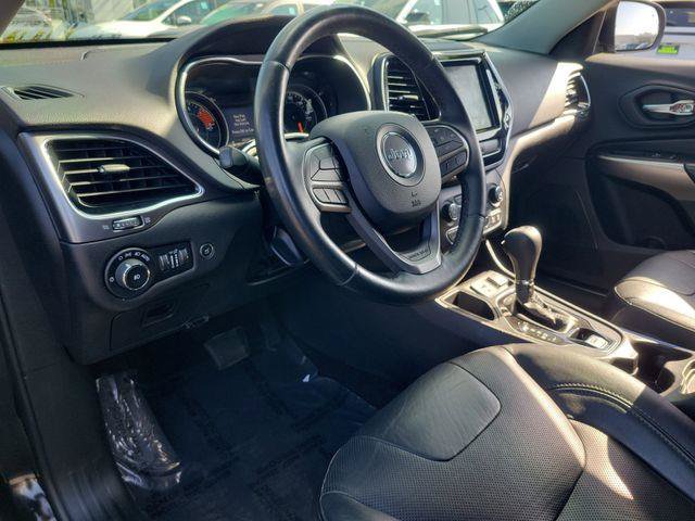 Used 2019 Jeep Cherokee Limited FWD image 18