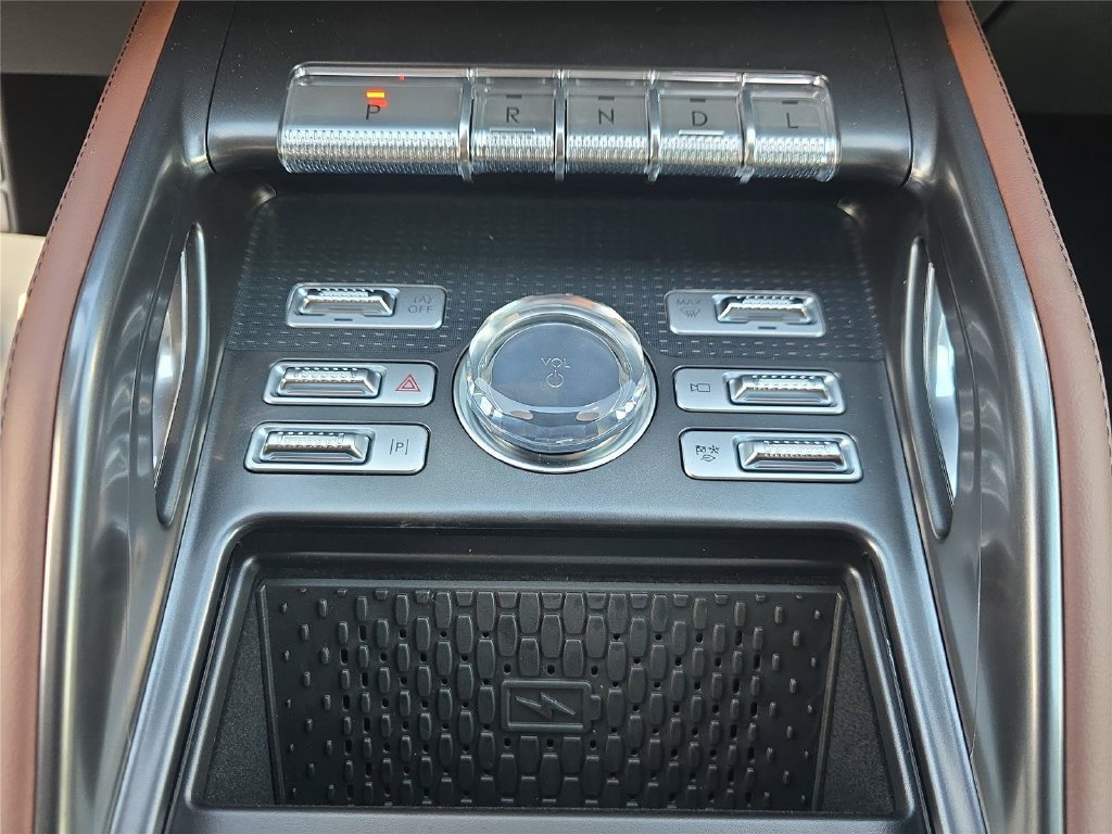 New 2026 Lincoln Nautilus Reserve AWD/4WD image 15