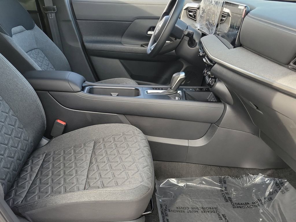 New 2026 Nissan Kicks SV w/ SV Premium Package FWD image 19