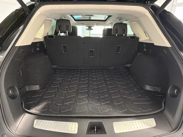 Used 2017 Cadillac XT5 Luxury w/ Driver Awareness Package FWD image 23