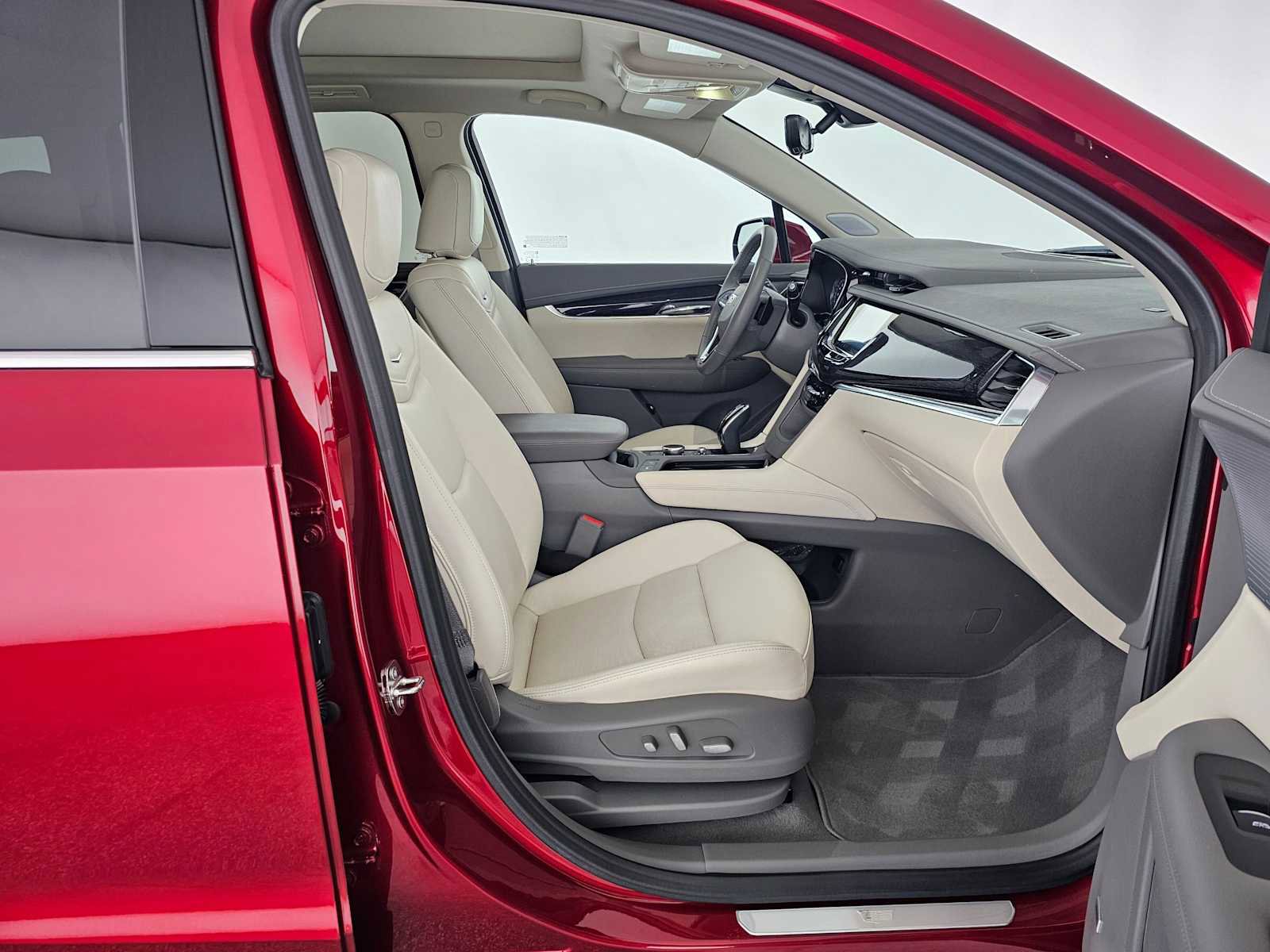 Certified 2024 Cadillac XT6 Premium Luxury w/ Technology Package FWD image 10