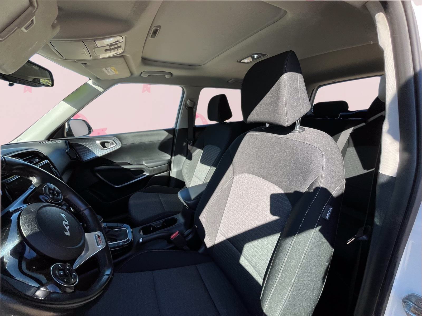 Used 2022 Kia Soul GT-Line FWD image 11