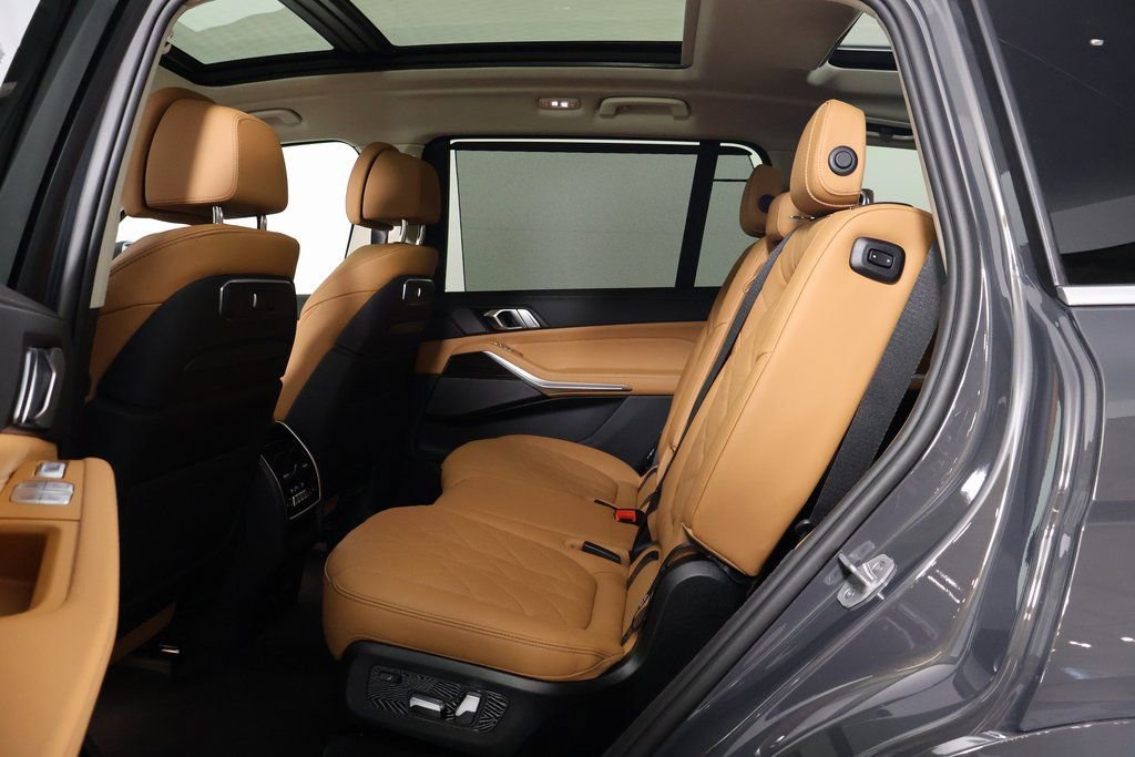 New 2026 BMW X7 xDrive40i w/ Executive Package image 6