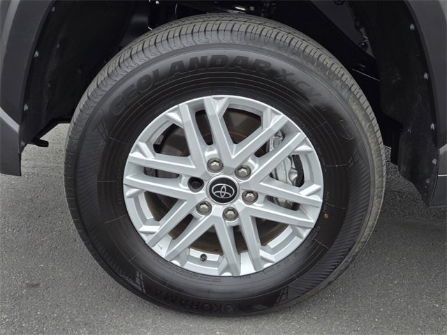 Used 2024 Toyota Tundra SR5 image 9