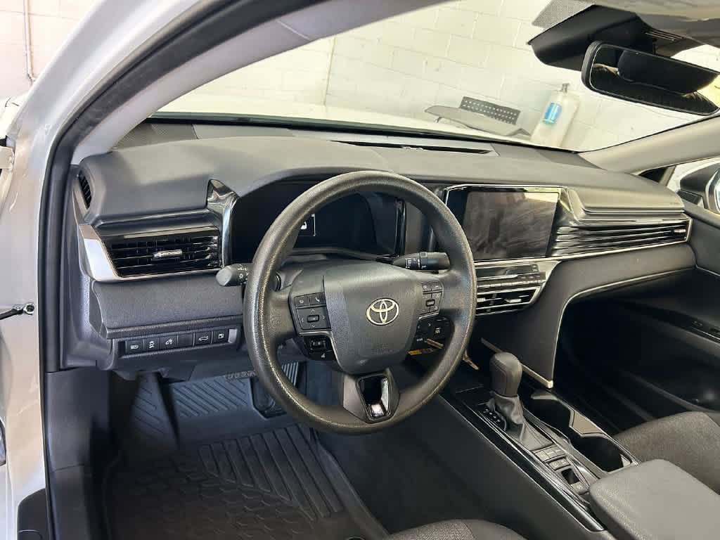 Used 2025 Toyota Camry LE w/ Convenience Package FWD image 2